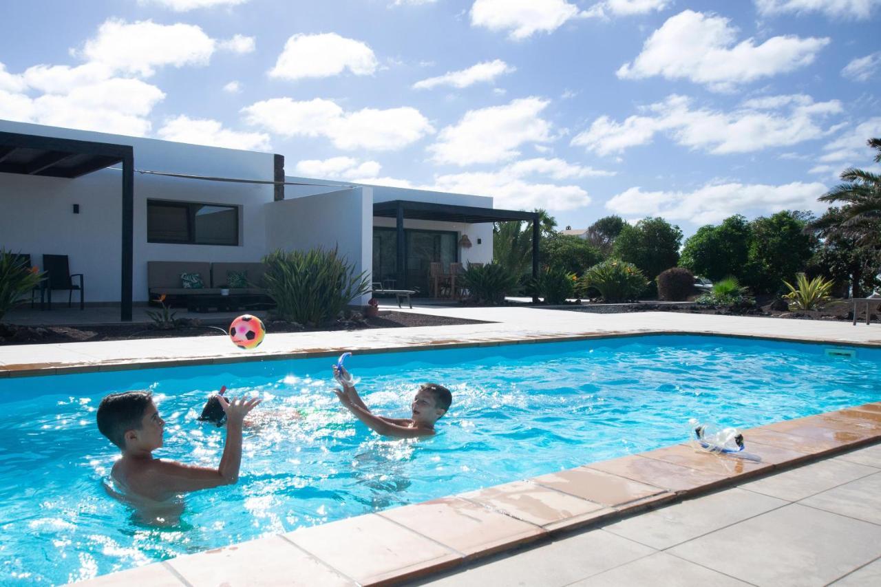 Heated & Shared Pool Villa Matriana 36A, North Shore Villas Lajares Exteriör bild