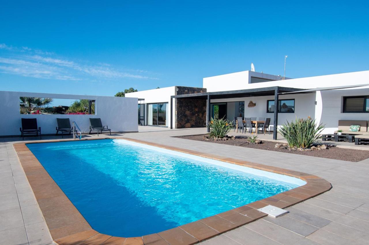 Heated & Shared Pool Villa Matriana 36A, North Shore Villas Lajares Exteriör bild