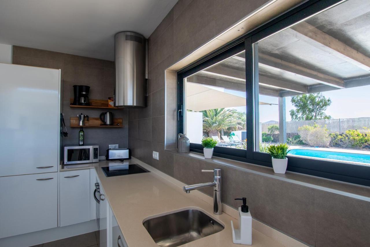 Heated & Shared Pool Villa Matriana 36A, North Shore Villas Lajares Exteriör bild