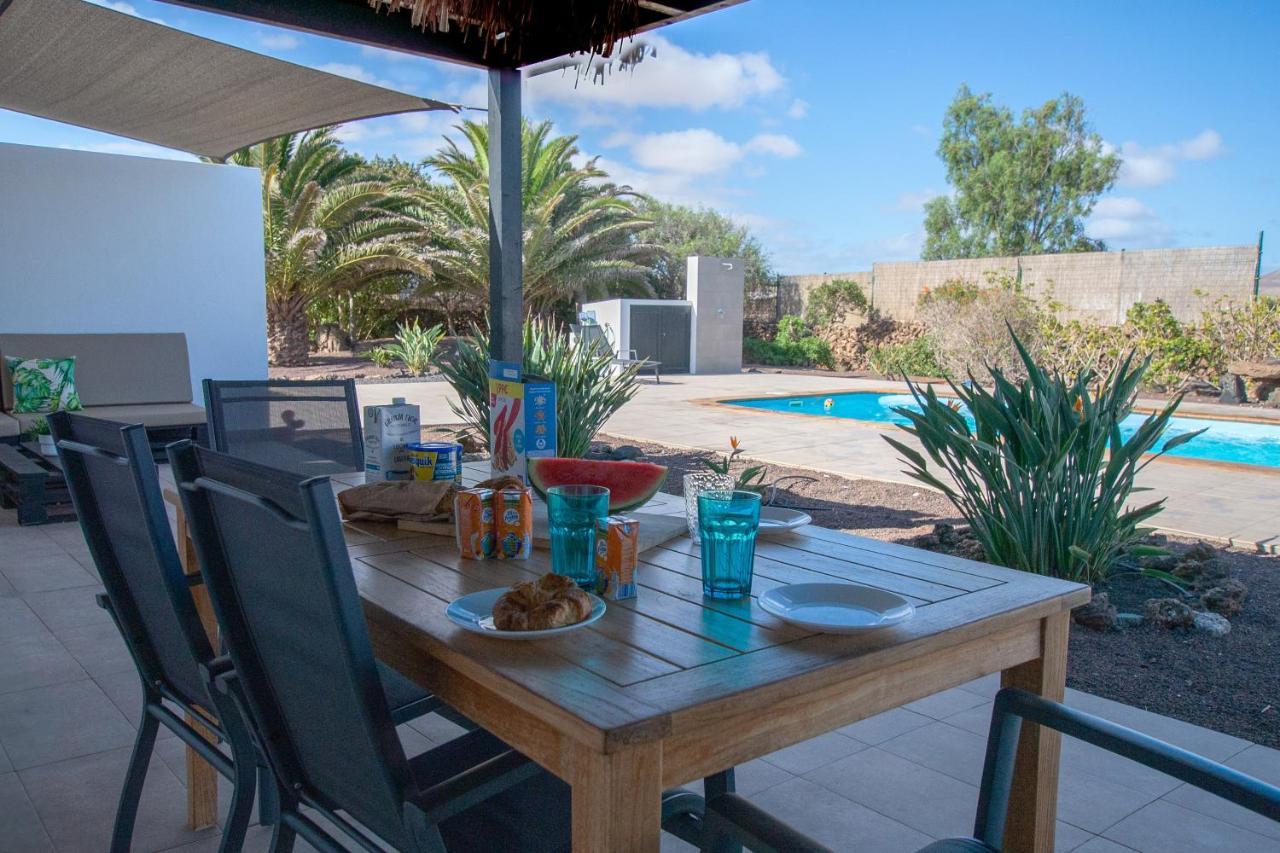Heated & Shared Pool Villa Matriana 36A, North Shore Villas Lajares Exteriör bild